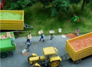 Juweela Stromové ovoce červené 25g